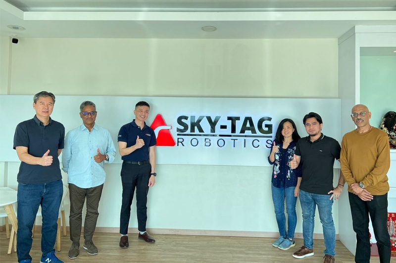 sky-tag-robotics-special-visit-from-mdec-1